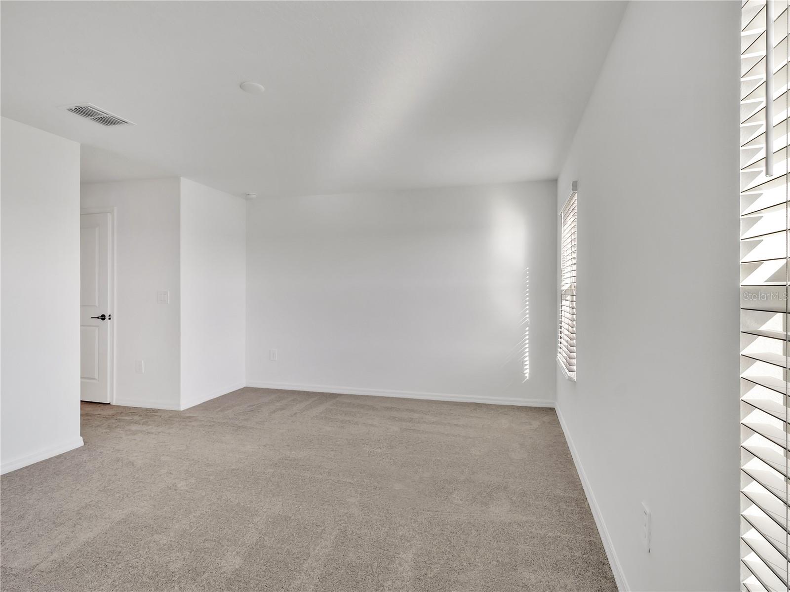 SEAIRE TOWNHOMES - Residential Lease