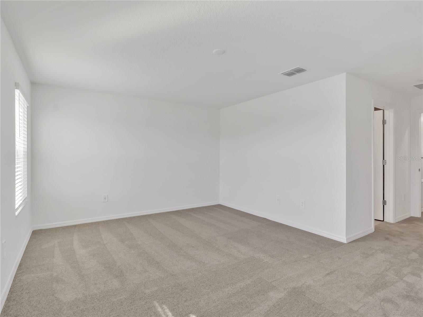 SEAIRE TOWNHOMES - Residential Lease