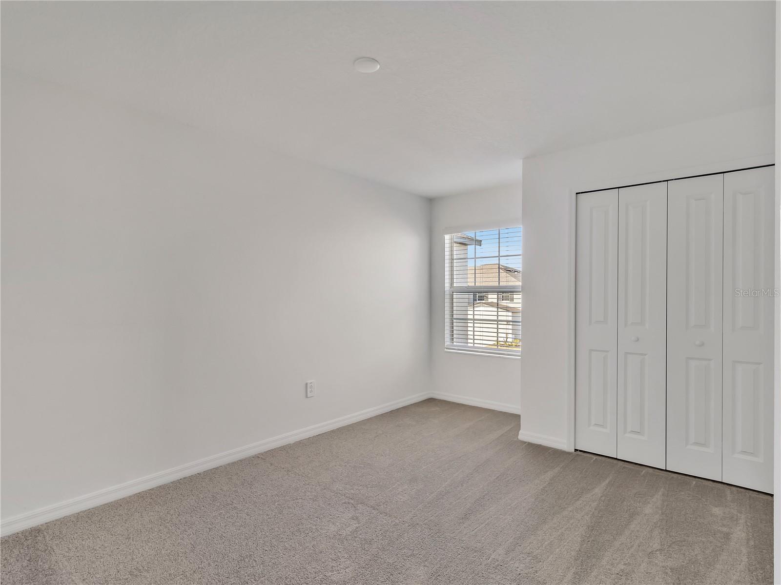 SEAIRE TOWNHOMES - Residential Lease