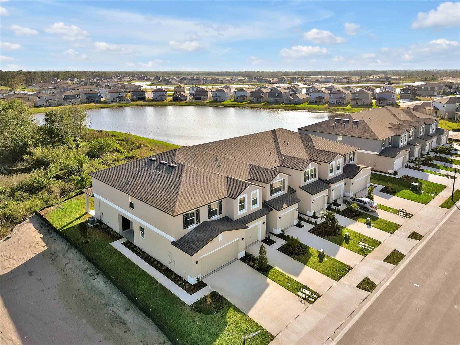 SEAIRE TOWNHOMES - Residential Lease