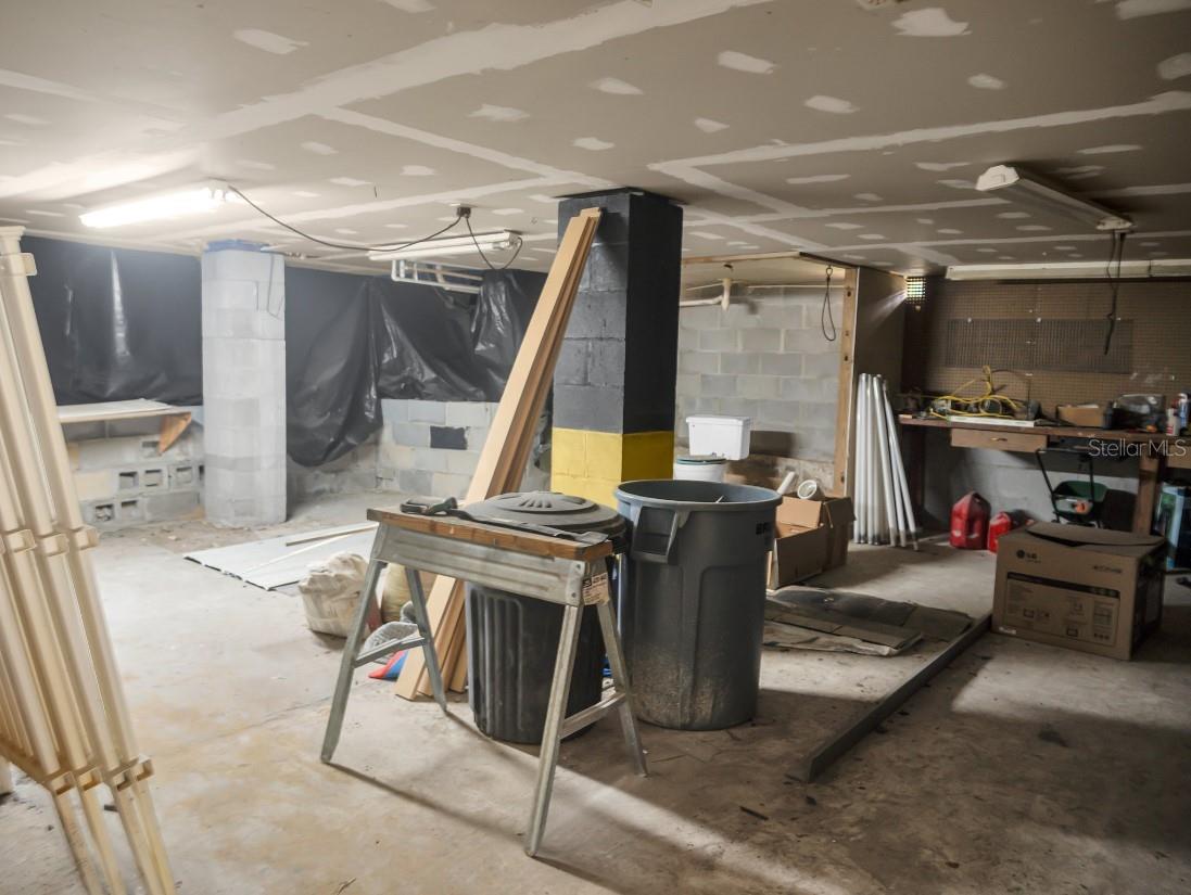 ASHLEY LAKE PLANTATION - Residential