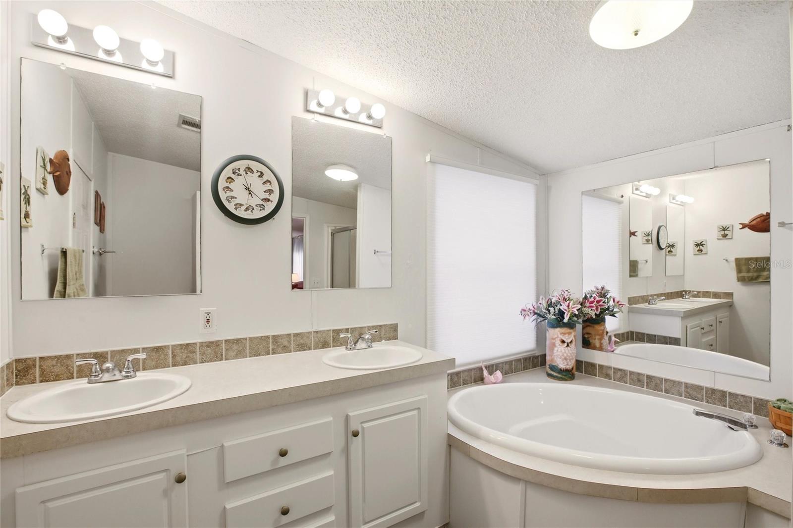 ALLIGATOR PARK COOP - Residential