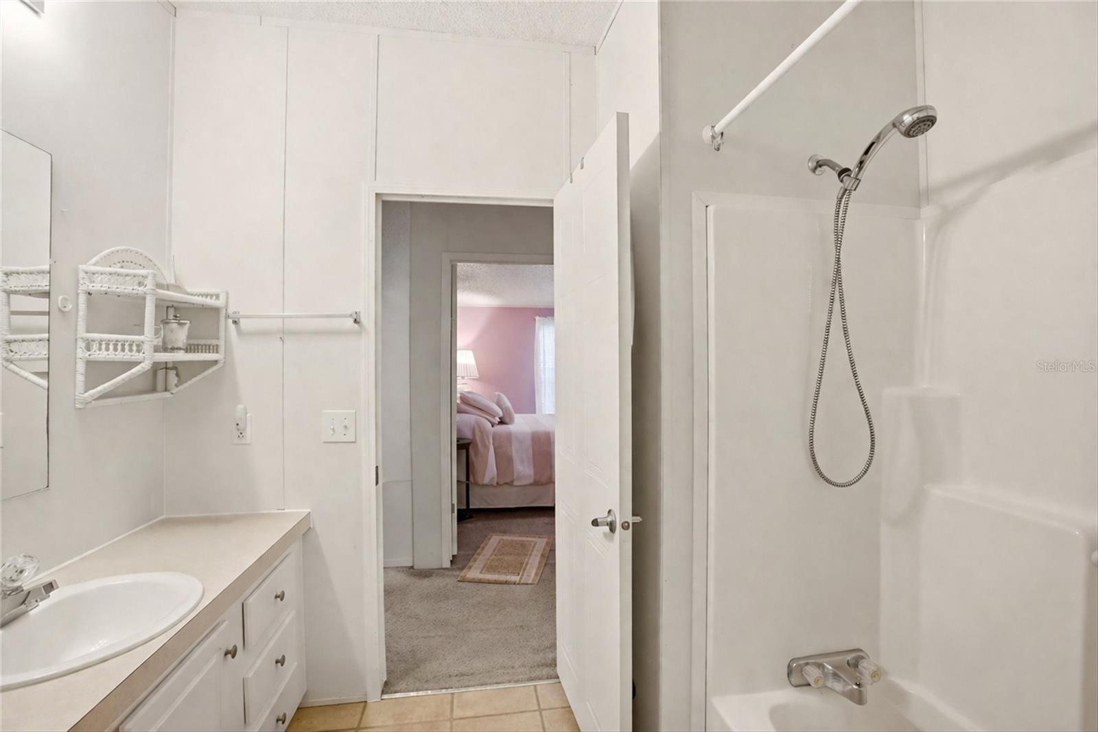 ALLIGATOR PARK COOP - Residential