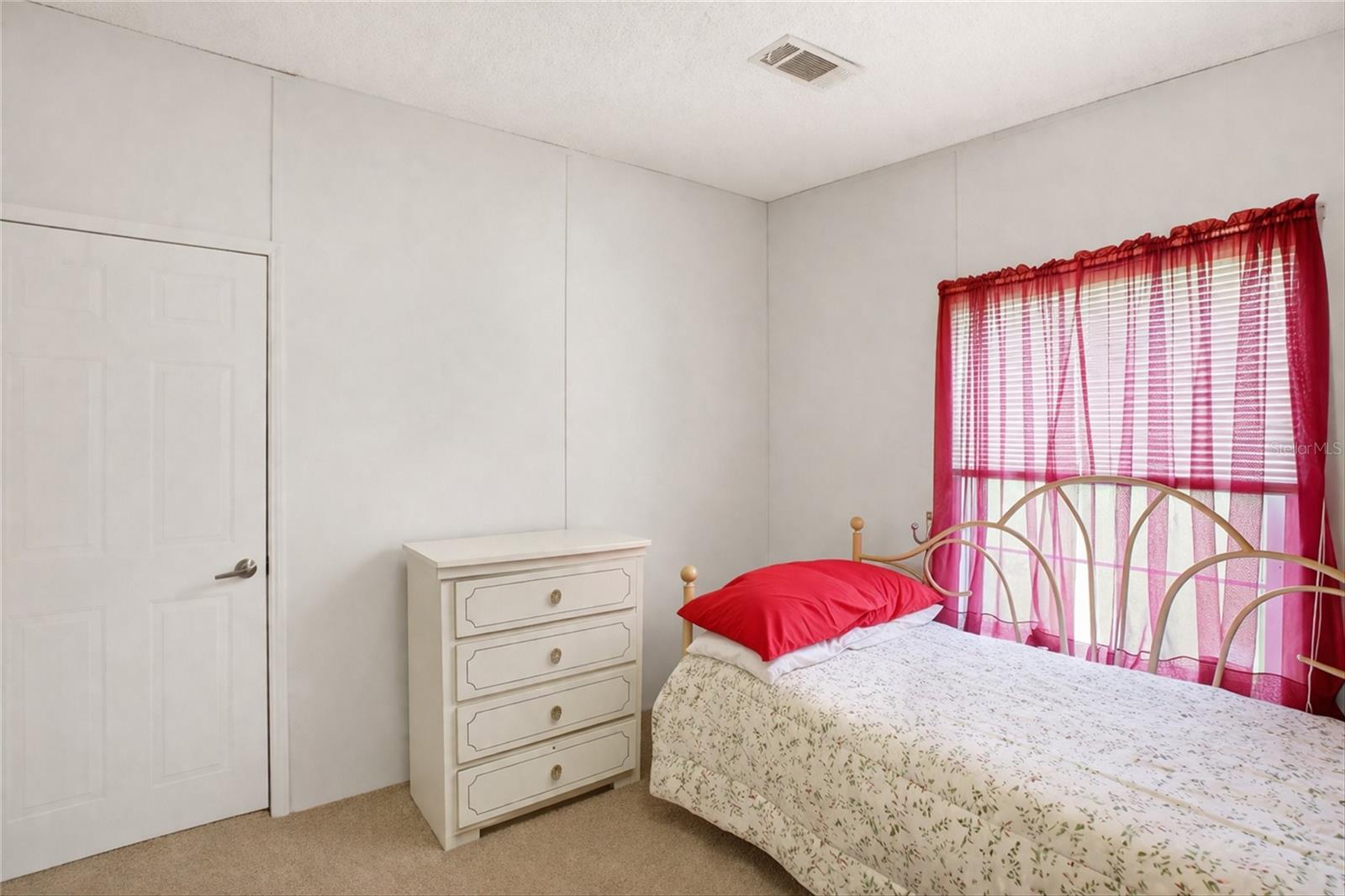 ALLIGATOR PARK COOP - Residential