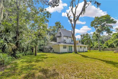 A home in RIVERVIEW