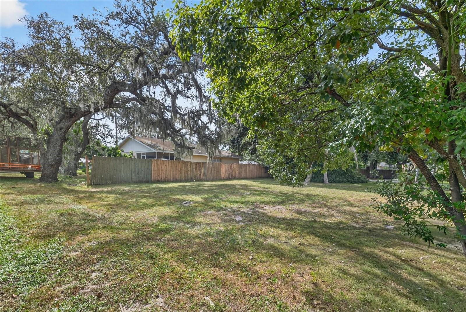 HAMNERS W E ROME AVE ESTAT - Land