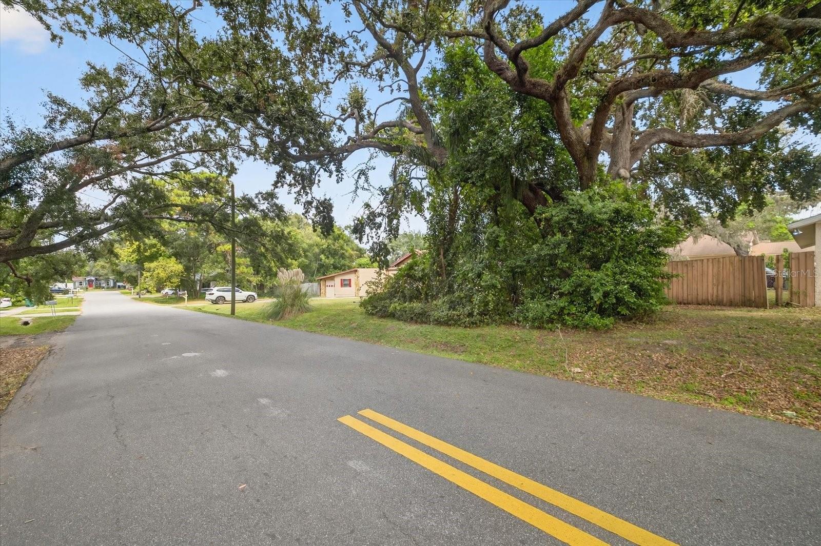 HAMNERS W E ROME AVE ESTAT - Land