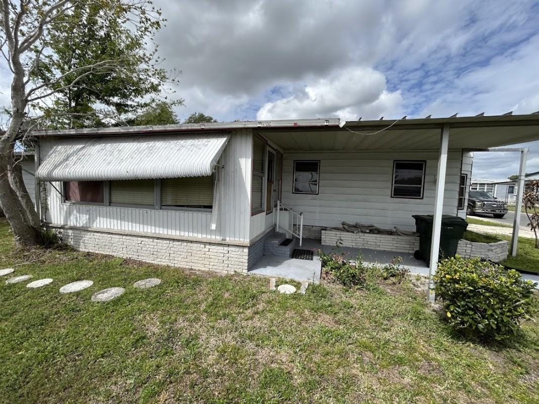 LAKESIDE HILLS ESTATES - Residential