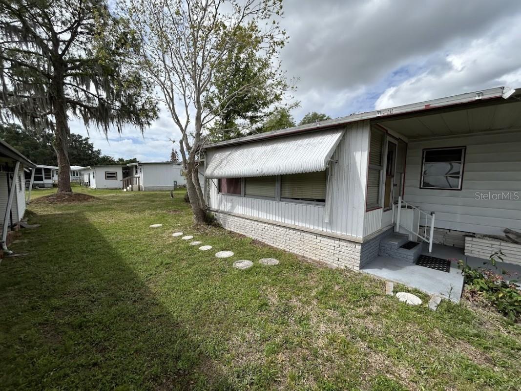 LAKESIDE HILLS ESTATES - Residential