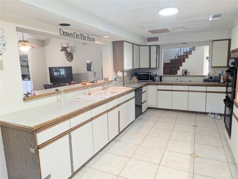Tiny photo for 1750 SE 80th Street, Ocala, FL 34480 (MLS # OM728003)
