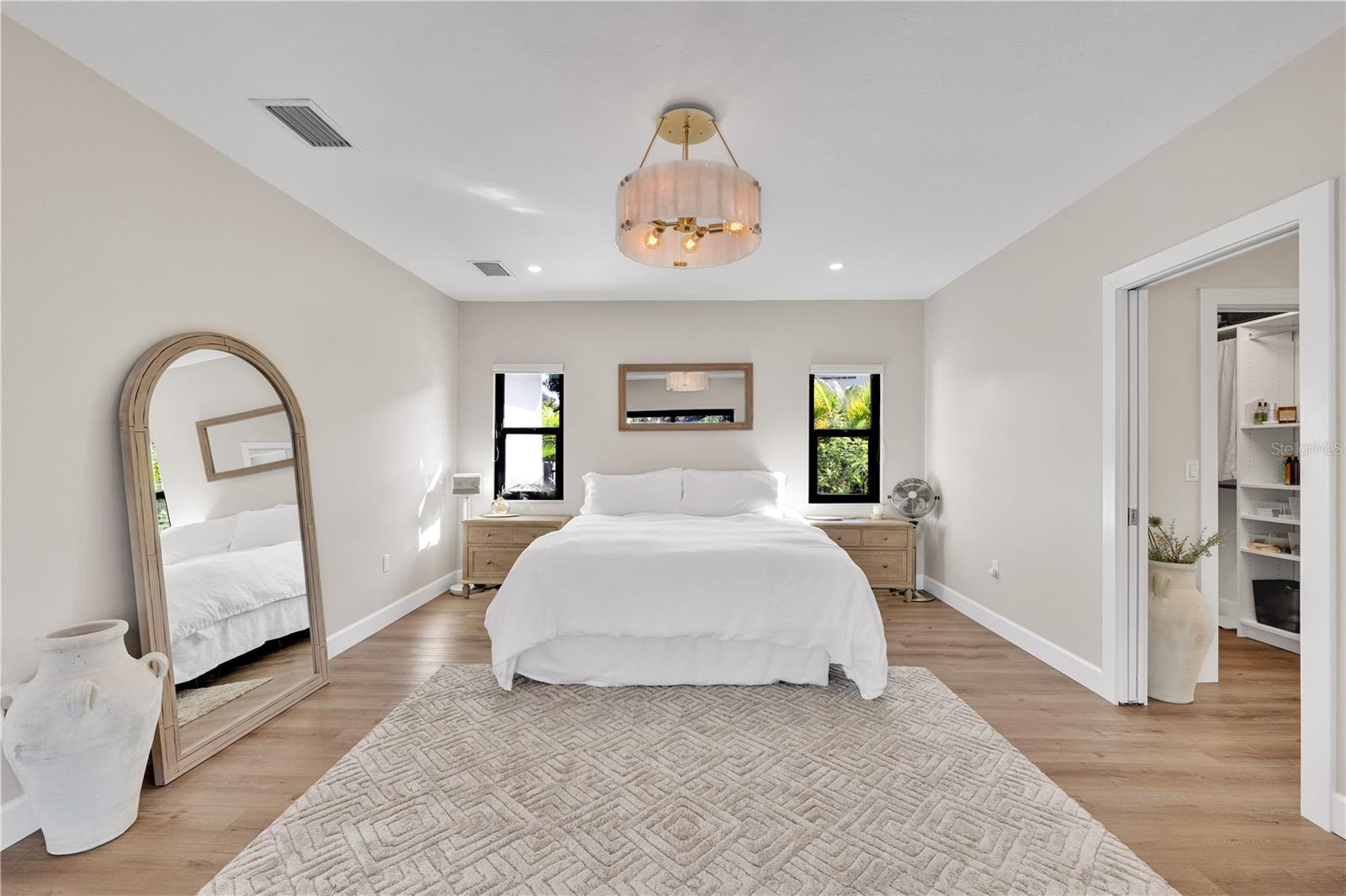 SIESTA COVE SUB - Residential