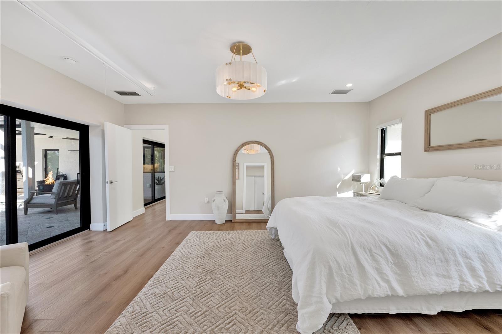 SIESTA COVE SUB - Residential