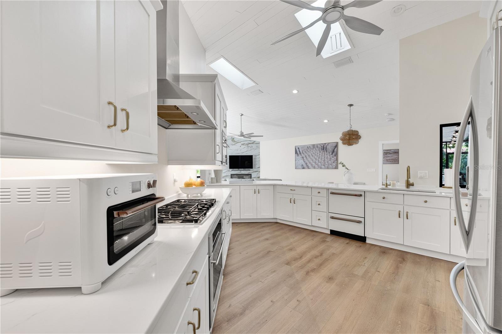 SIESTA COVE SUB - Residential