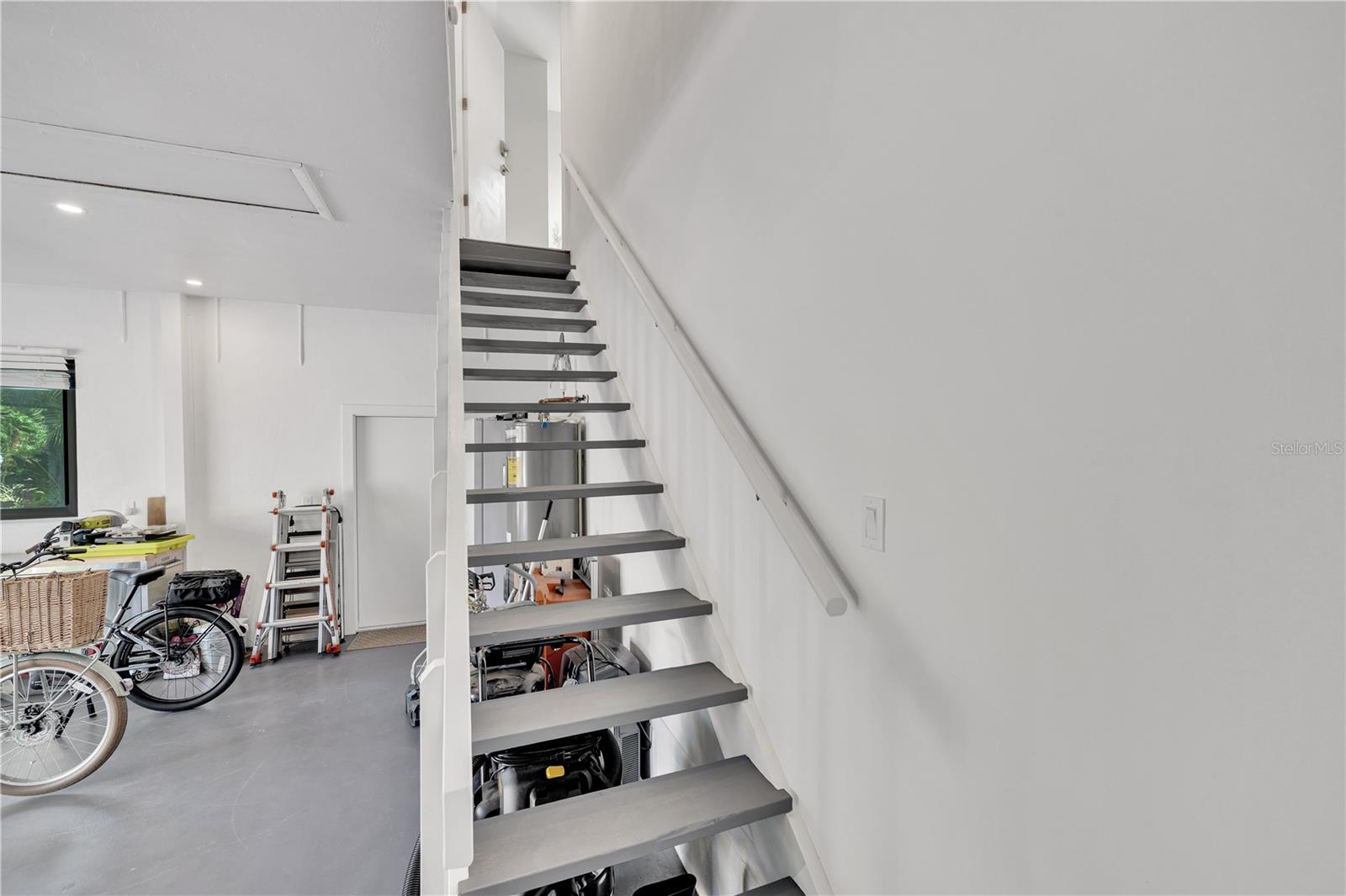 SIESTA COVE SUB - Residential