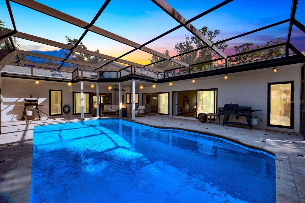 Photo of 5361 Siesta Ct, Sarasota, FL 34242 (MLS # TB8455948)