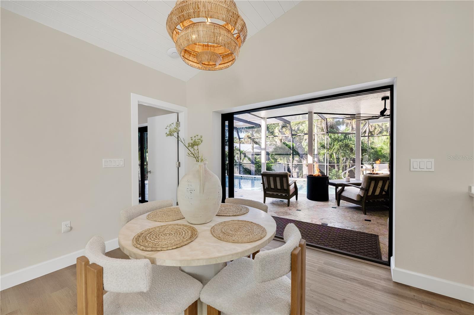 SIESTA COVE SUB - Residential