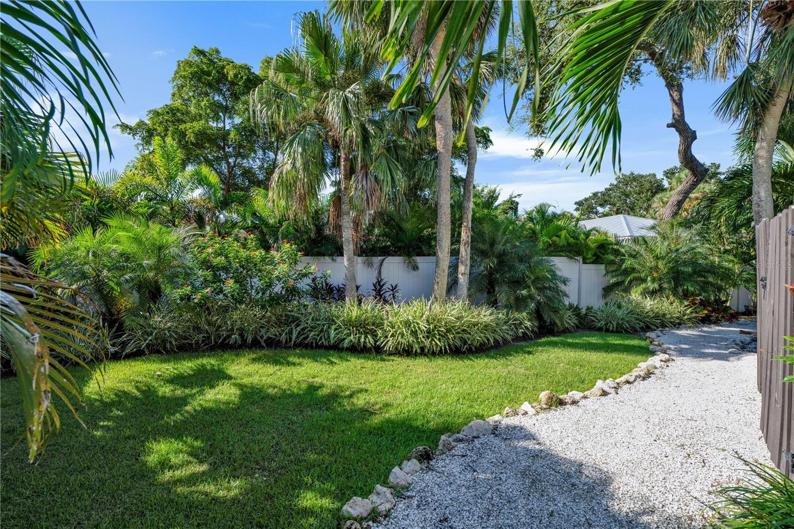 SIESTA COVE SUB - Residential