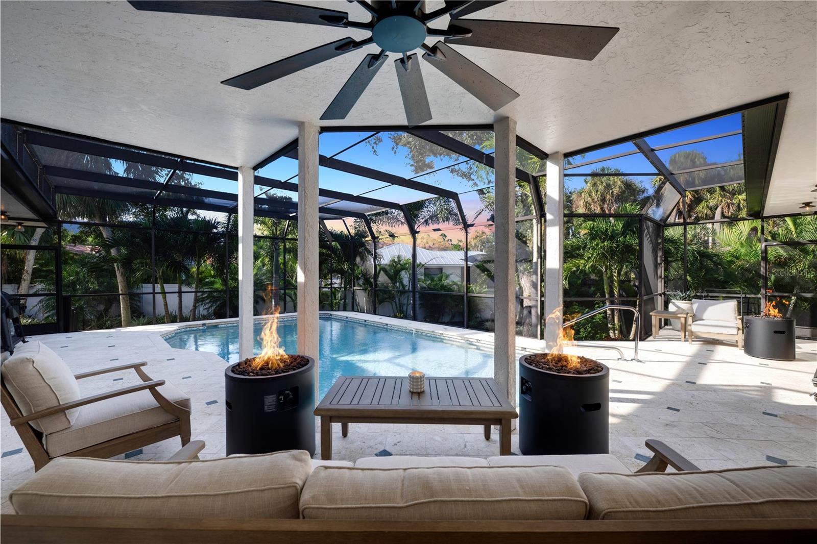 SIESTA COVE SUB - Residential