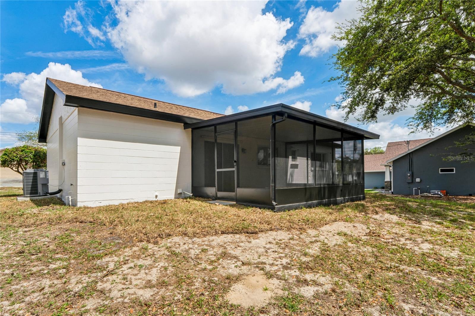 SPRING HILL - Residential