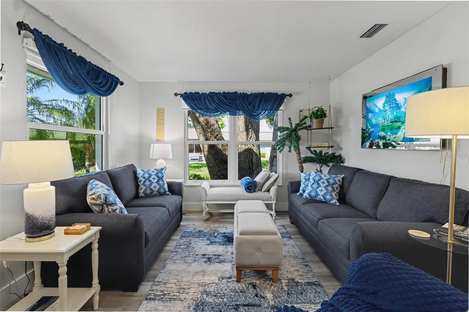 1327 GLENDALE CIRCLE W 218