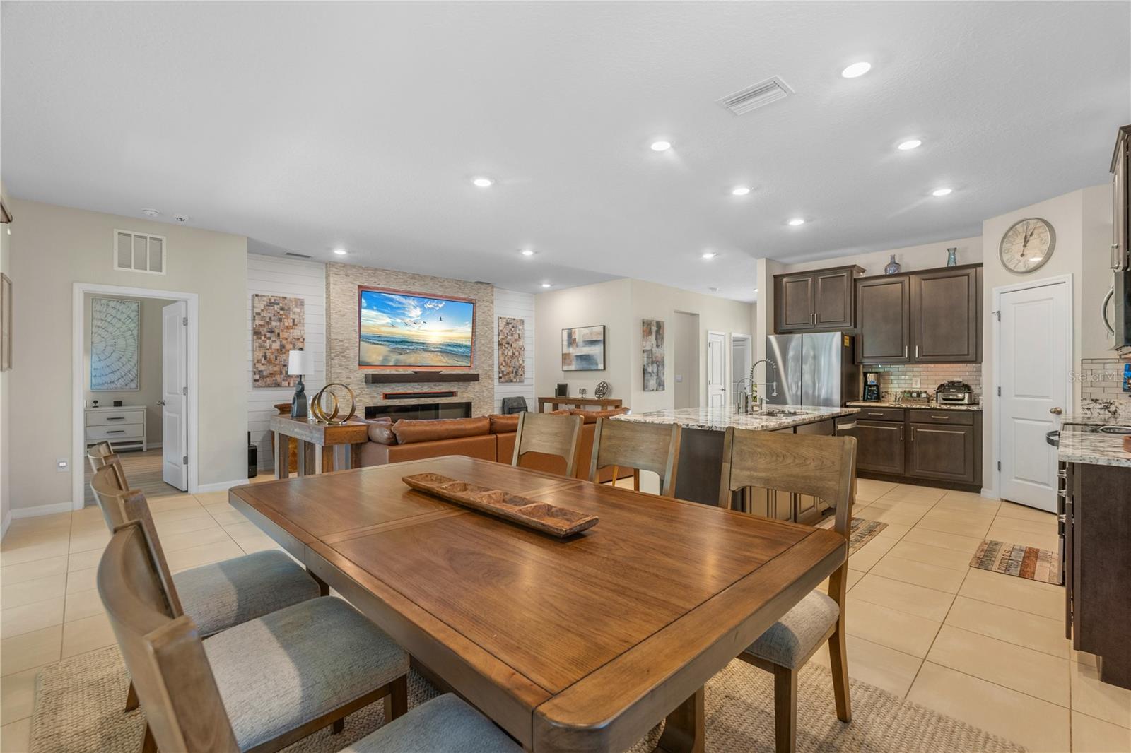 SILVERSTONE NORTH - Residential