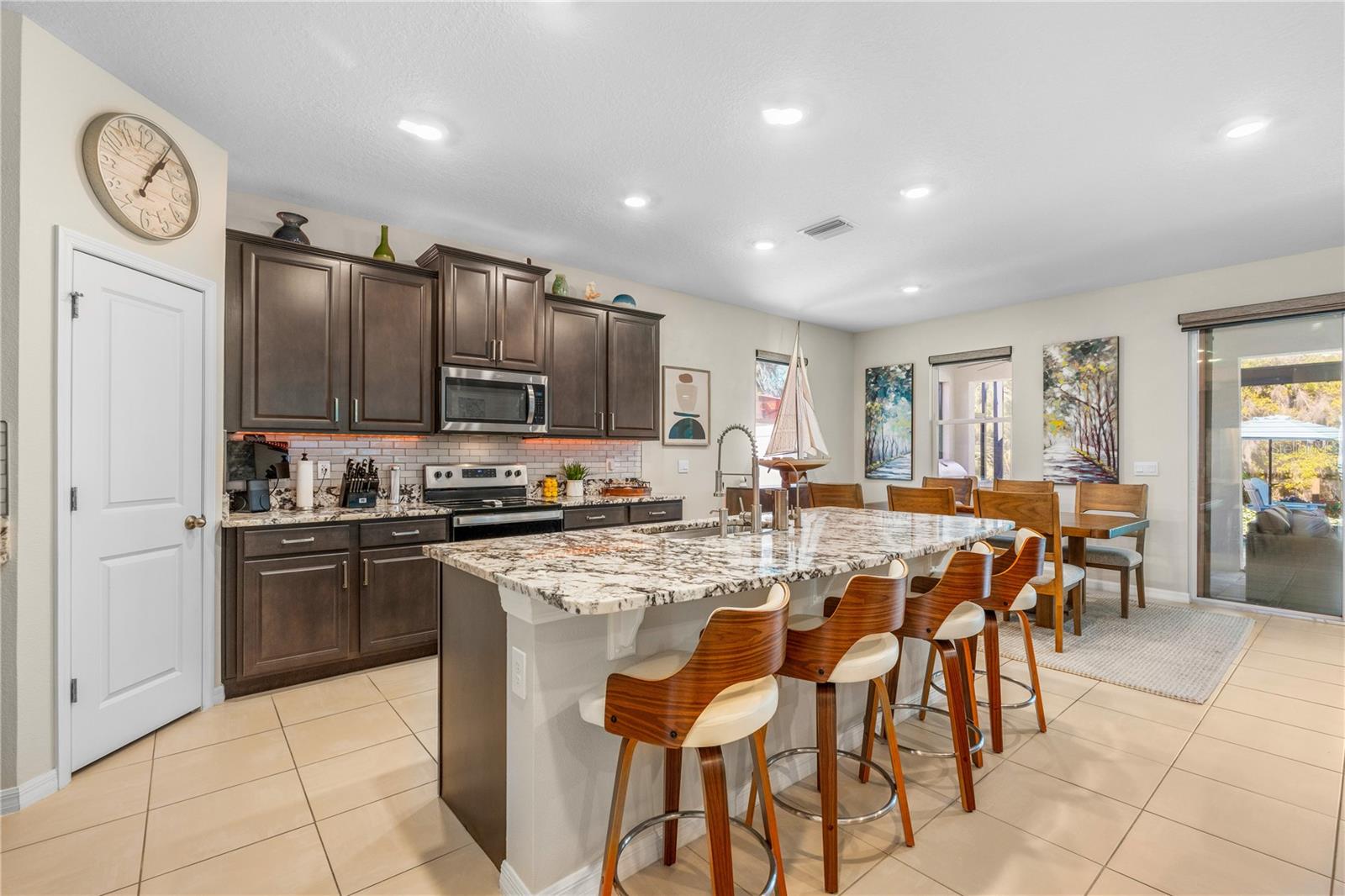 SILVERSTONE NORTH - Residential