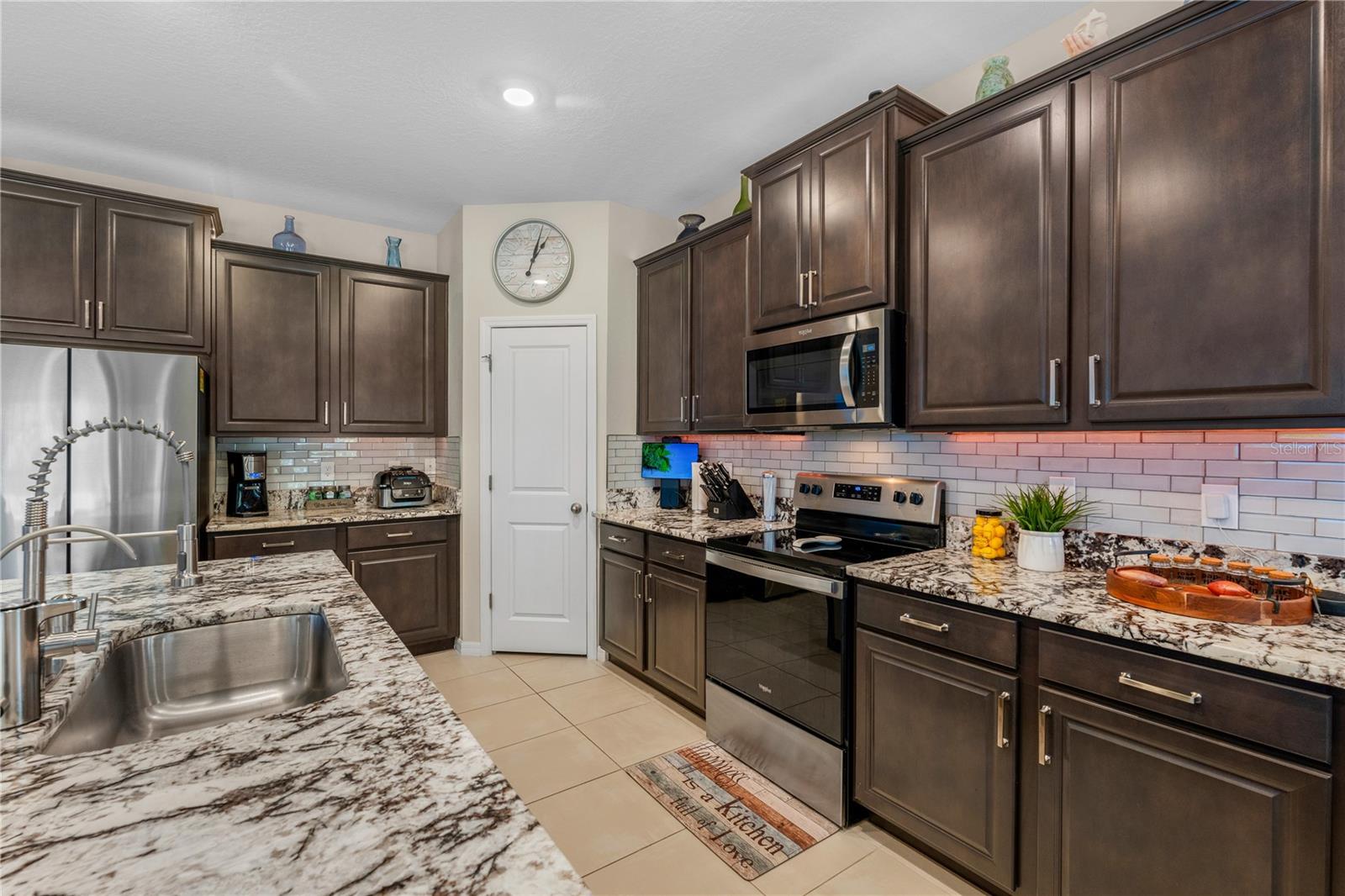 SILVERSTONE NORTH - Residential