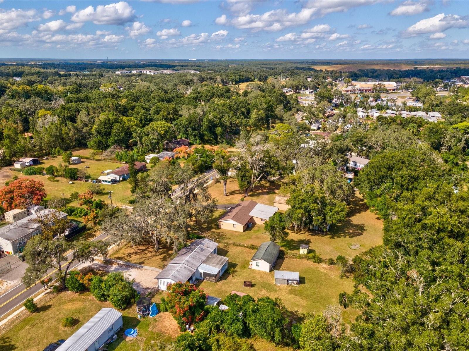 THONOTOSASSA WEST AREA - Residential