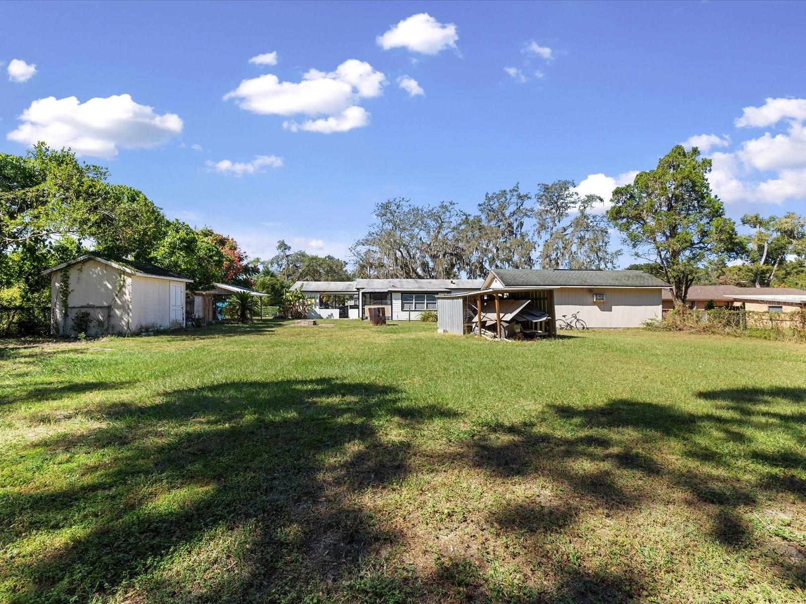 THONOTOSASSA WEST AREA - Residential