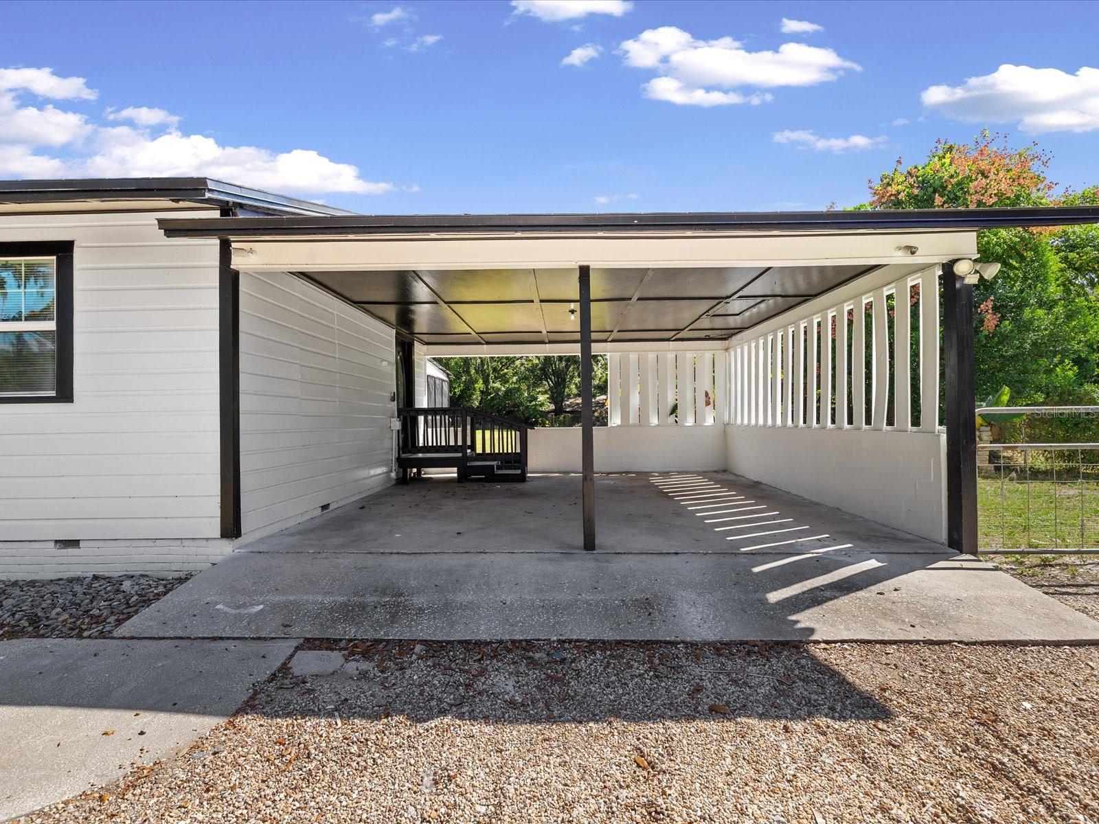 THONOTOSASSA WEST AREA - Residential