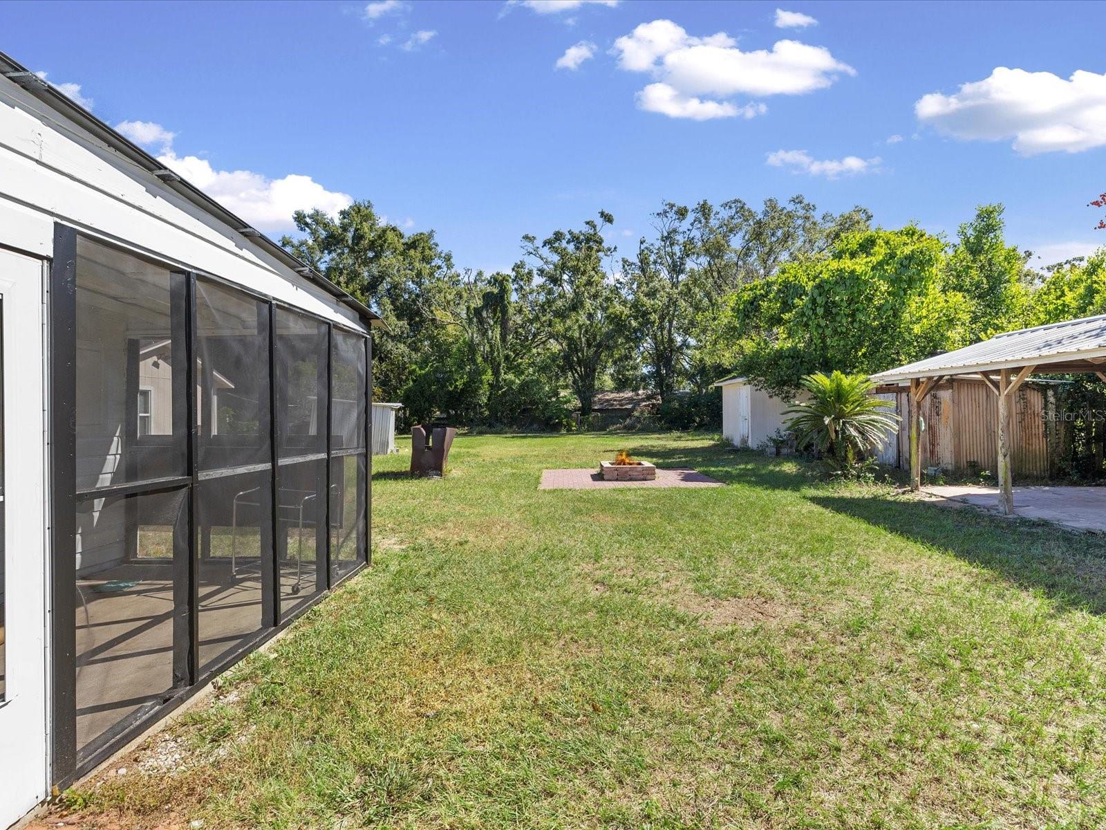 THONOTOSASSA WEST AREA - Residential