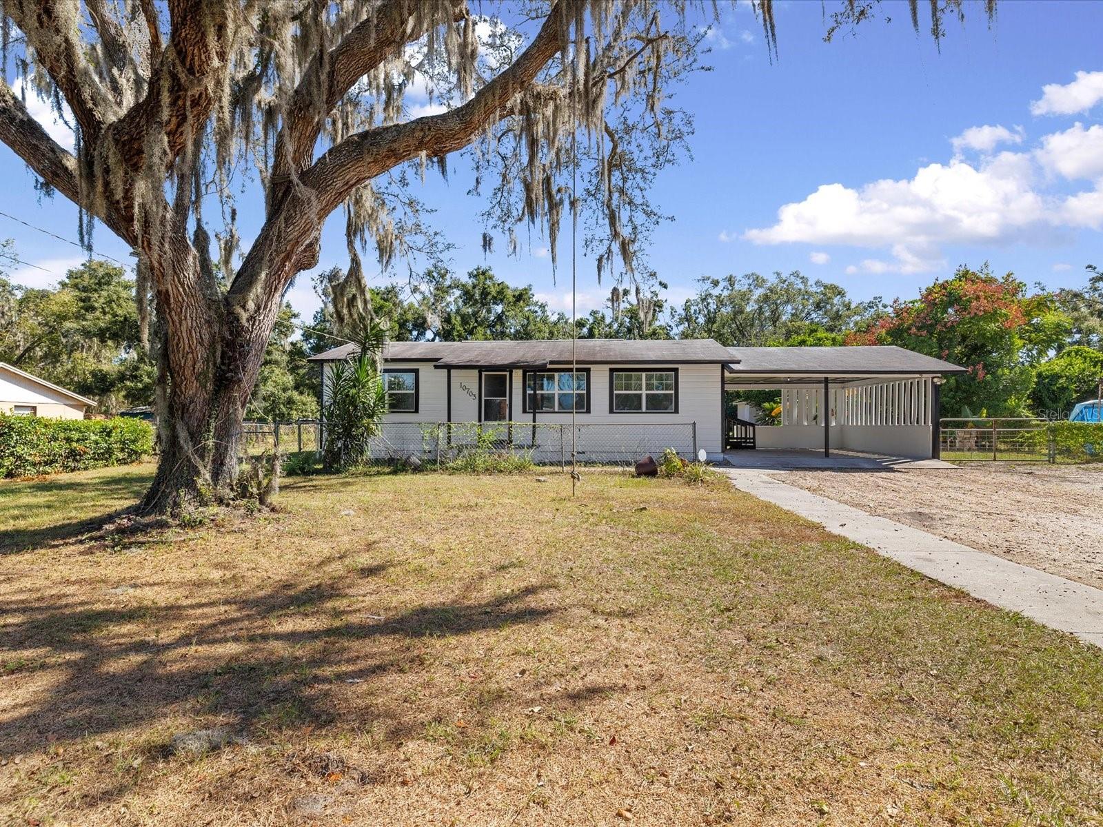 THONOTOSASSA WEST AREA - Residential