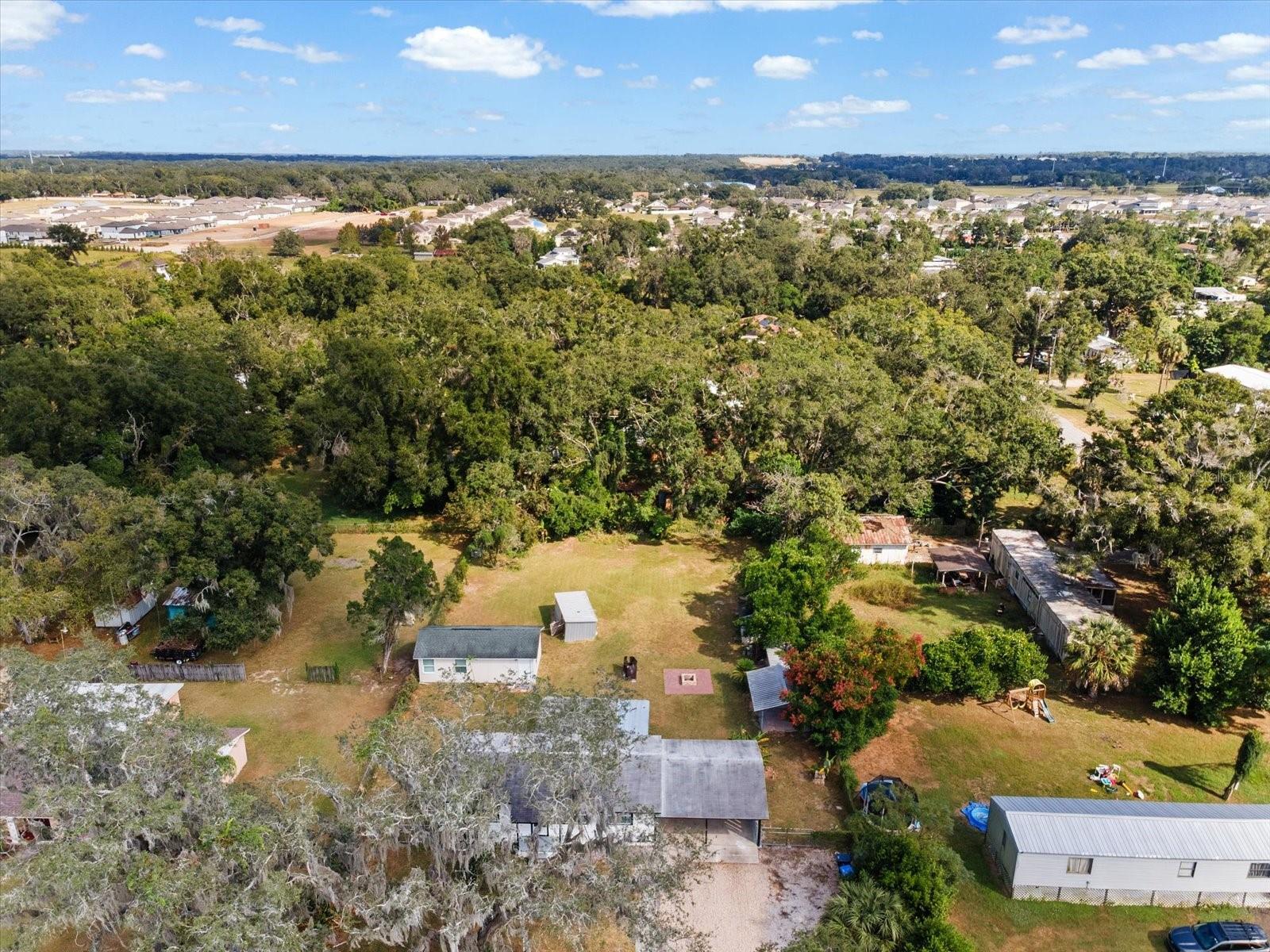 THONOTOSASSA WEST AREA - Residential