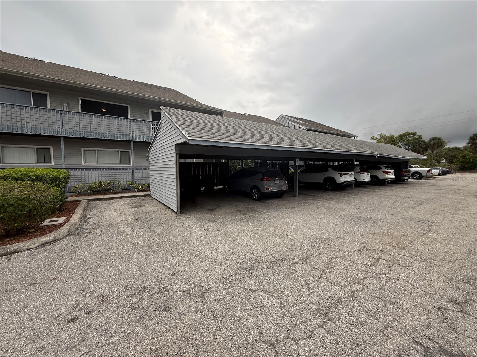 SAYBROOK MANOR - Residential