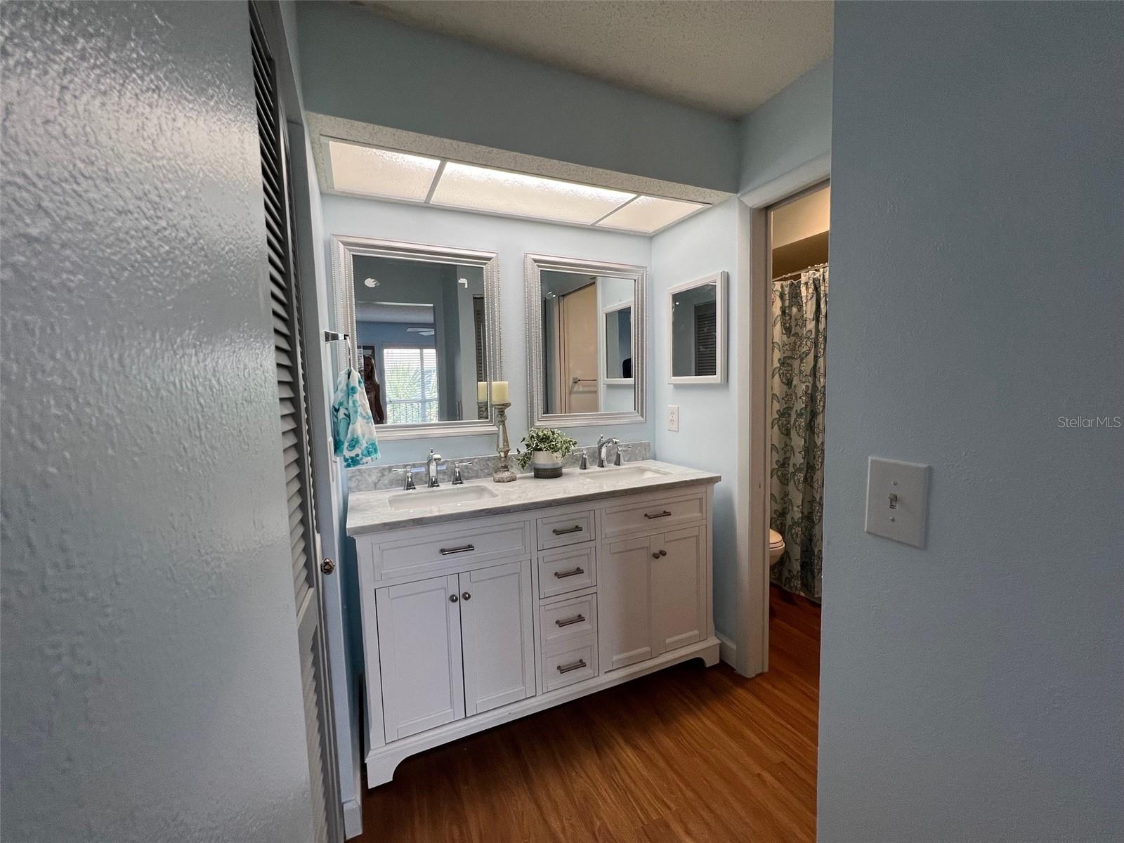 SAYBROOK MANOR - Residential