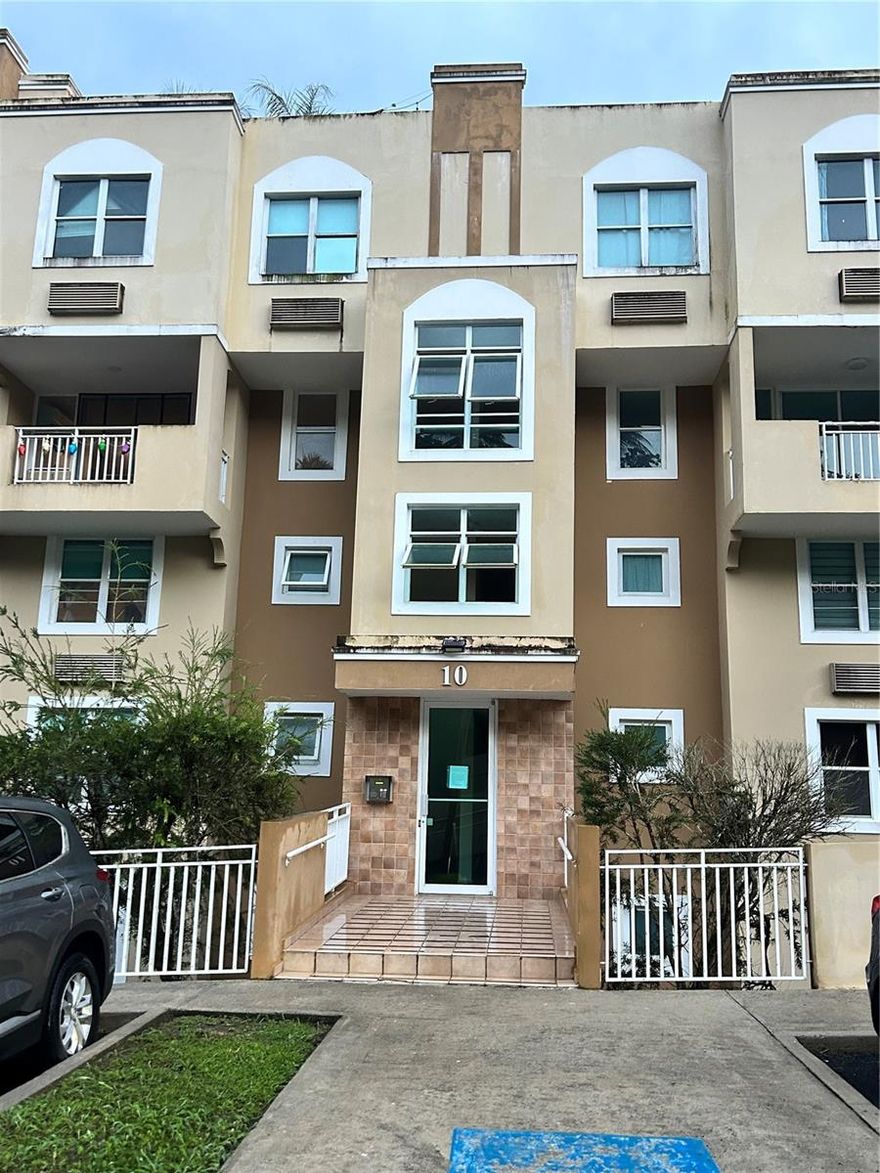 Apartment in third floor (only one set of stairs from the parking lot). Gated community with guard and intercom/teleentry. Community pool, gym and recreational areas. The apartment has 3 bedrooms, 2 full baths. Master bedroom with walking closet. Air conditioning in all bedrooms and in the living room. Great balcony with a window that connects with the kitchen. Kitchen equipped with stove, refrigerator and convention oven. Easy access to Road 931 that is connected with Chayanne express road and in minutes will be at Carr 30. Rent contract minimum for 1 year. HOA fee included in rent. Deposit of 1800 plus the first month is required. Two parkings assigned (Back to back).