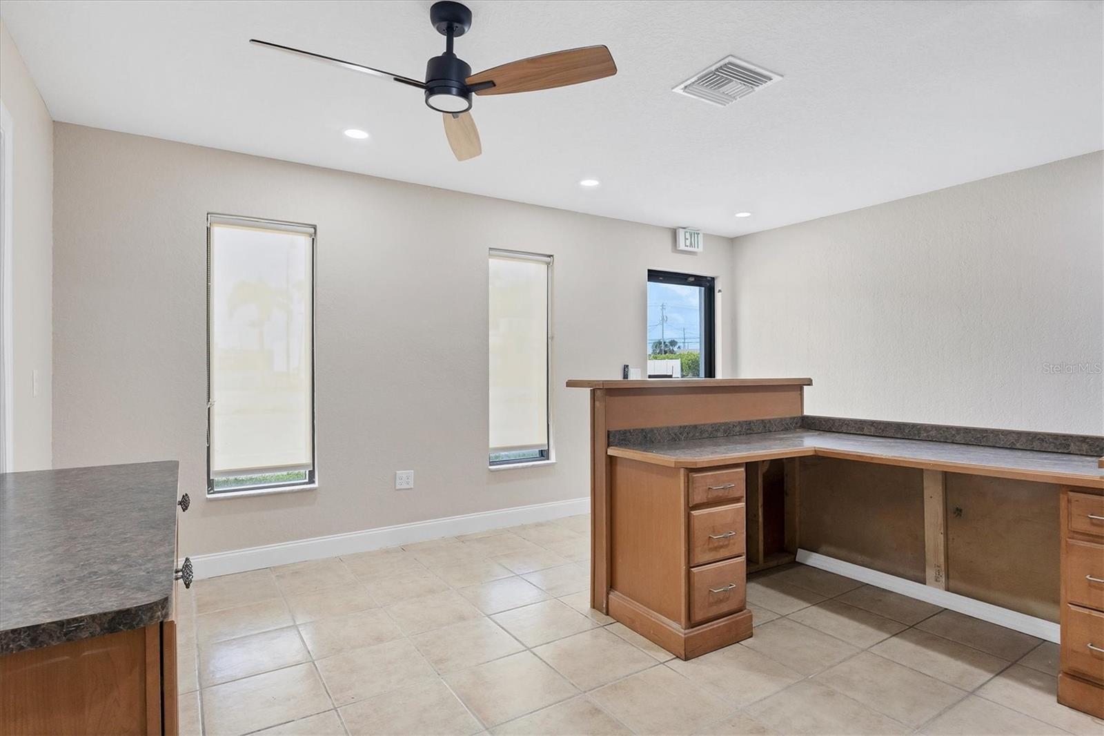VENICE EDGEWOOD SEC OF - Commercial Sale