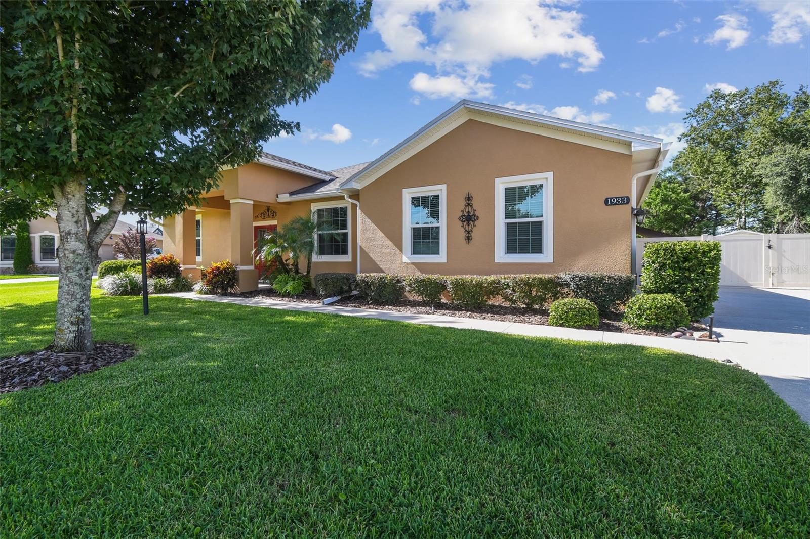 1933 GRIFFIN TRAIL
