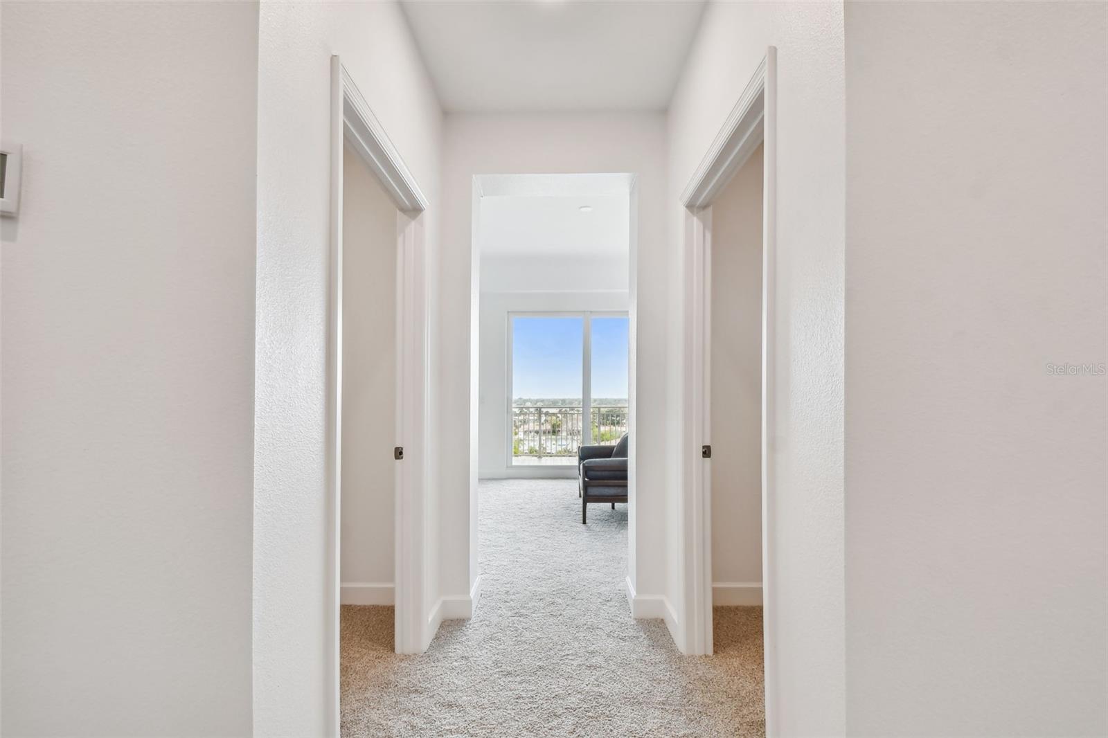 DOLPHIN HARBOUR CONDO - Residential