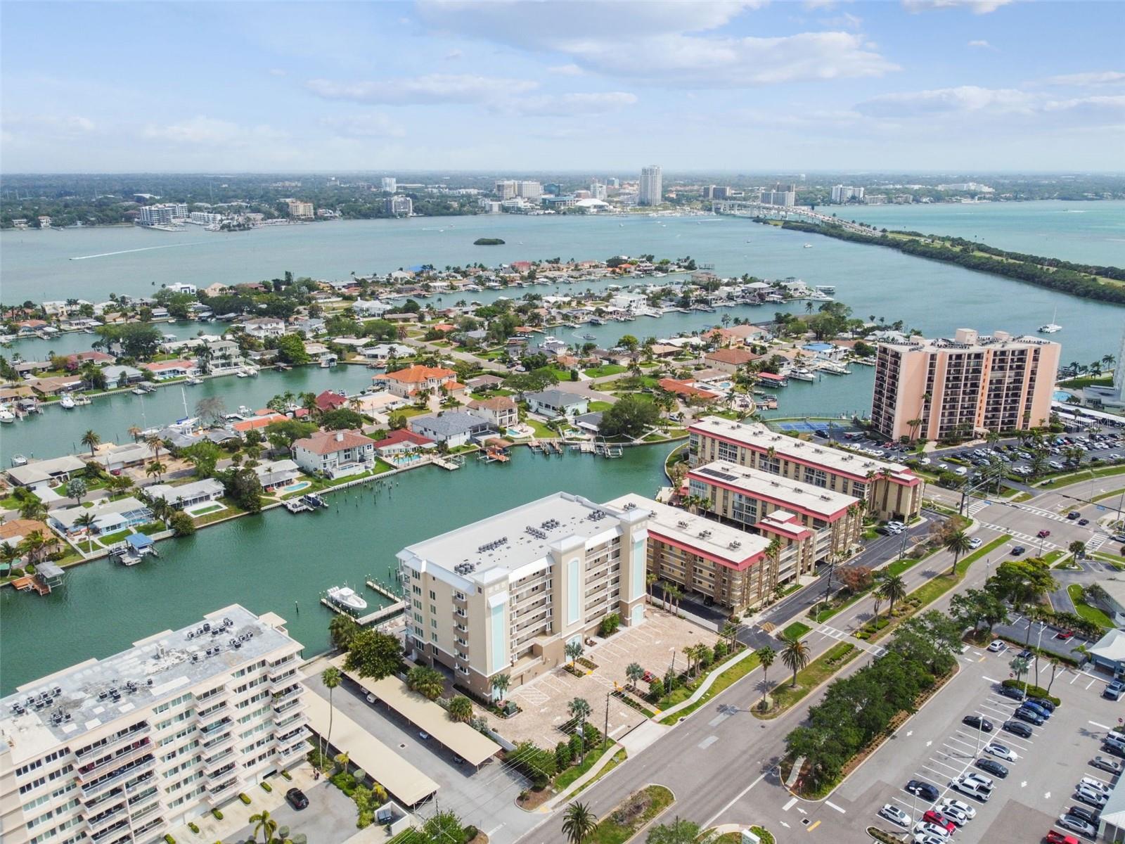 DOLPHIN HARBOUR CONDO - Residential