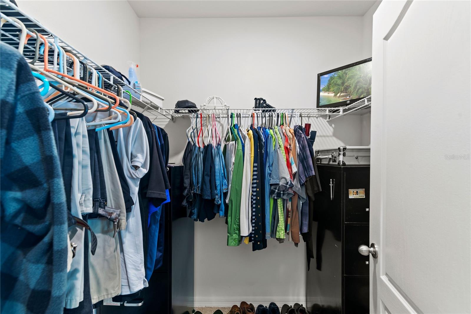 HOLLY ESTATES PHASE 1 - Residential