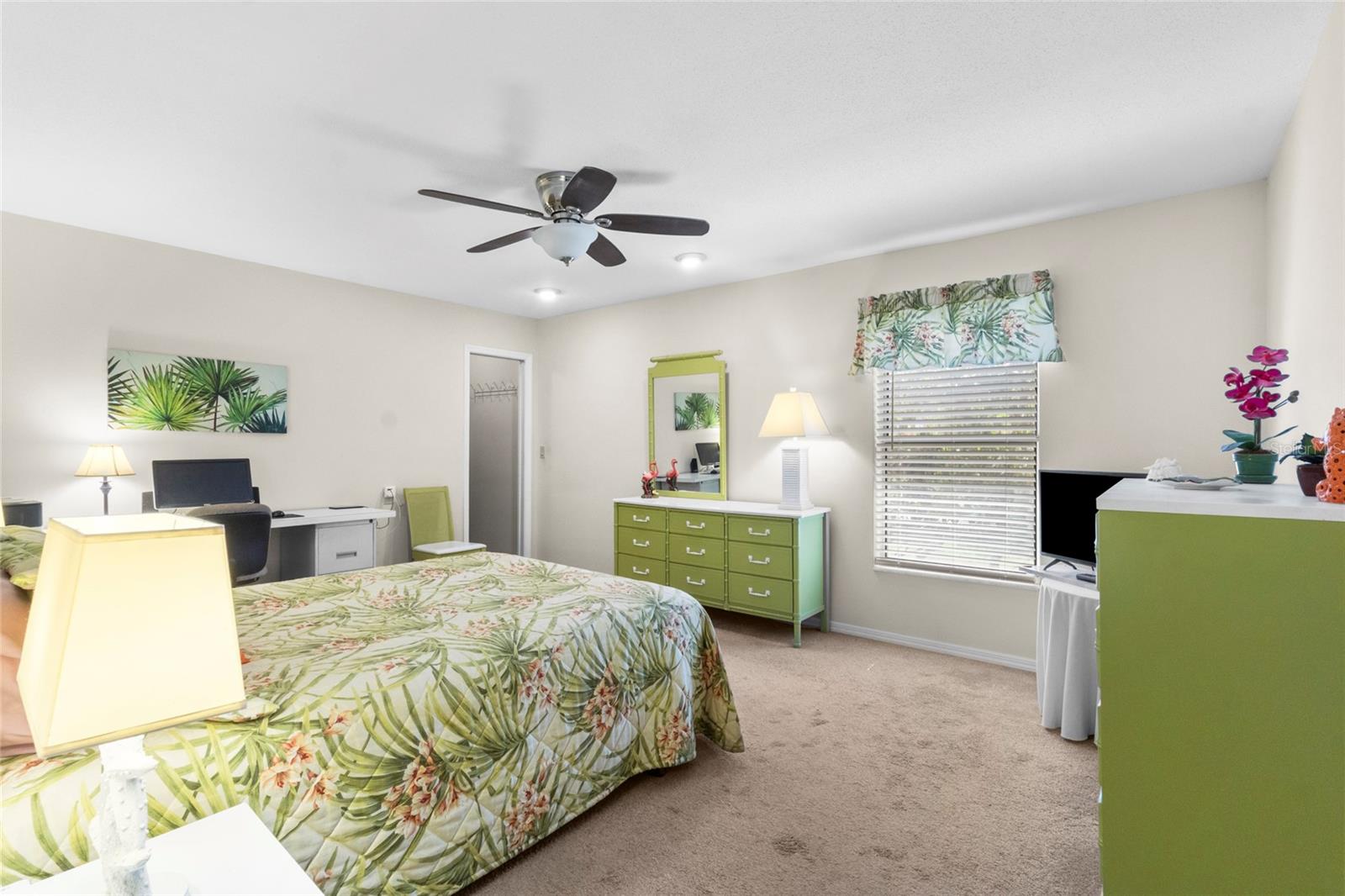 JACARANDA COUNTRY CLUB WEST VILLAGE - Residential