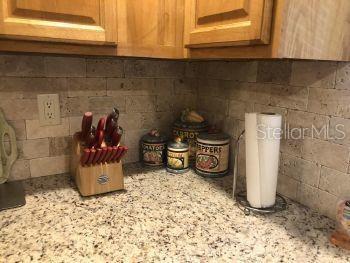 BAYSHORE ON THE LAKE APTS III SEC1 - Residential Lease