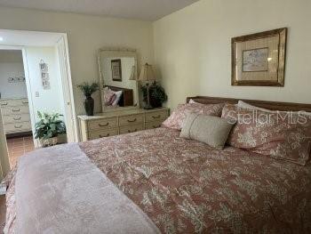 BAYSHORE ON THE LAKE APTS III SEC1 - Residential Lease