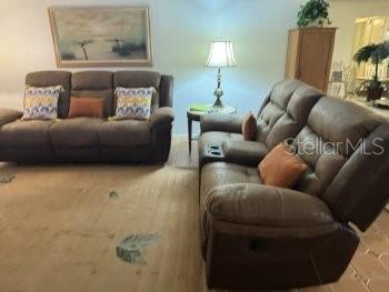 BAYSHORE ON THE LAKE APTS III SEC1 - Residential Lease