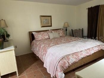 BAYSHORE ON THE LAKE APTS III SEC1 - Residential Lease