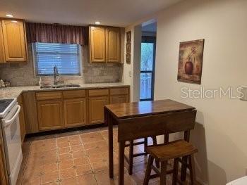 BAYSHORE ON THE LAKE APTS III SEC1 - Residential Lease