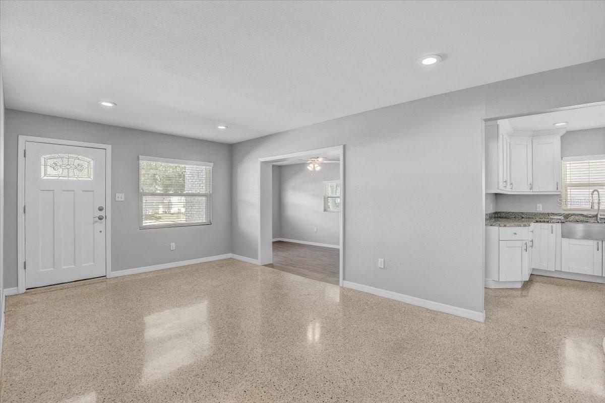 508 N STERLING AVENUE