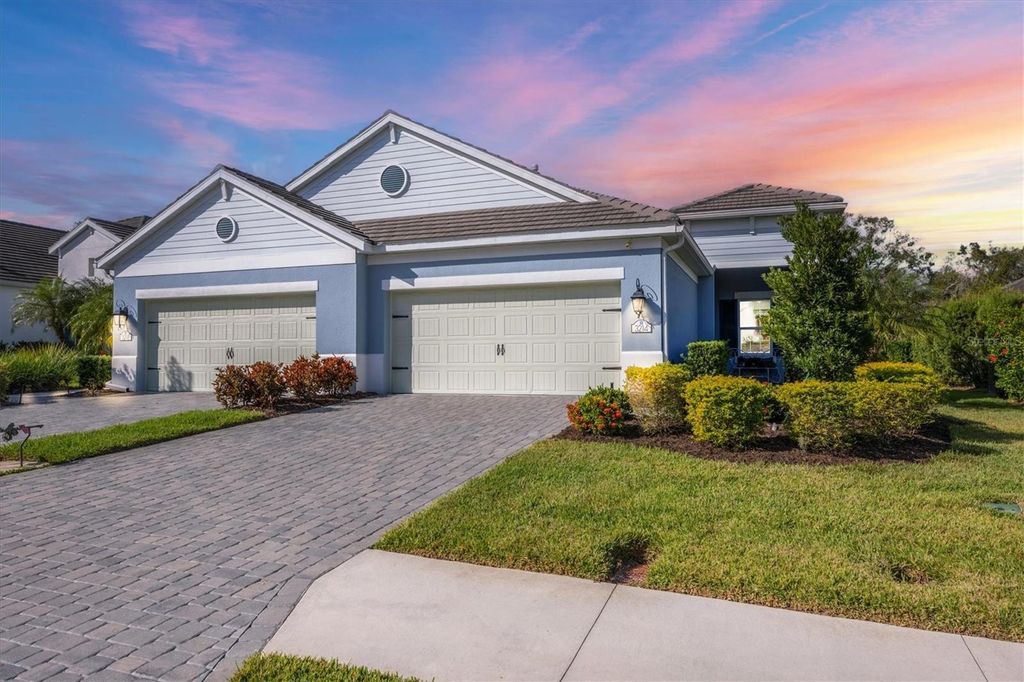 Photo of 3214 Sky Blue Cove, Bradenton, FL 34211 (MLS # A4672304)