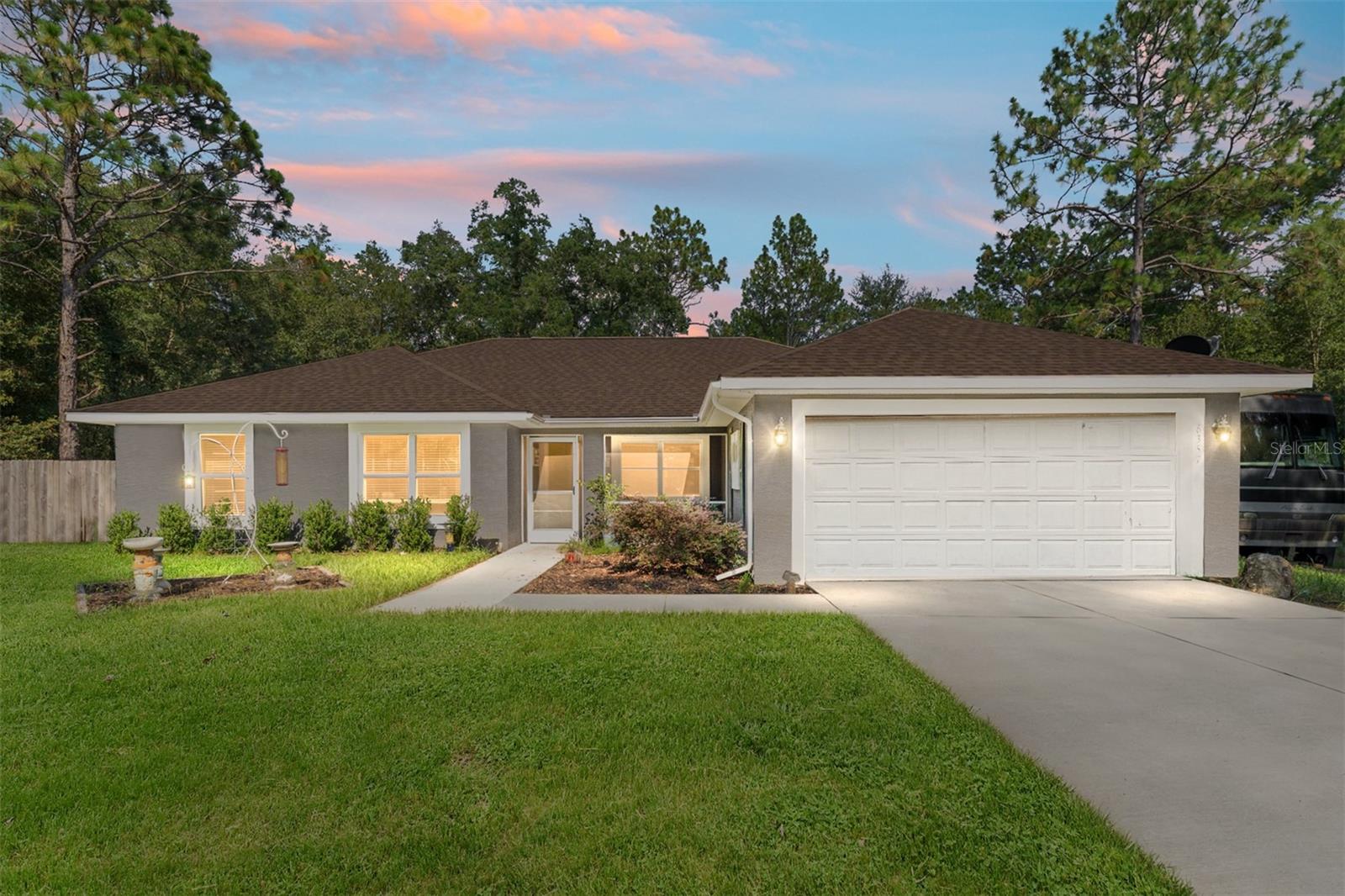 Motivated Seller – Ready to Move! Charming 3-Bed, 2-Bath Home on Nearly 1 Acre | Built in 2021 ??
An exceptional opportunity awaits to own this beautiful 3-bedroom, 2-bathroom home, built in 2021 and nestled on a sprawling 43,996 sq ft (.99-acre) lot in the peaceful town of Dunnellon, Florida.
Offering 1,615 sq ft of heated living space and a total building area of 2,266 sq ft, this well-designed, open-concept home features a spacious 20x20 living room, a 13x13 master suite, and an enclosed patio — providing the perfect setting for relaxation or entertaining.
The stylish kitchen is the centerpiece of the home, featuring leather granite countertops, upgraded cabinetry, and a seamless open layout that flows into the main living area. Beautiful tile floors throughout enhance the home’s modern, clean feel.
Step outside to enjoy your private outdoor oasis, complete with an above-ground pool, deck, and expansive yard space ideal for pets, gardening, or future projects. A 12x24 shed/workshop adds versatility and value, and the home includes a 448 sq ft garage, well, septic system, and concrete slab foundation — all making for a truly turn-key property.
Whether you're a first-time homebuyer, an investor seeking passive rental income, or looking for a move-in ready vacation home, this property has it all.
?? Located in scenic Dunnellon, just an hour south of Gainesville, enjoy access to some of Florida’s most treasured outdoor attractions:
Rainbow River – perfect for tubing, kayaking, and swimming
Withlacoochee River – a hotspot for fishing and boating
Ross Prairie Trailhead & Campground – ideal for hiking, biking, and horseback riding
Withlacoochee State Trail – 47 miles of paved biking trail
Don’t miss out on this rare opportunity — schedule your private tour today!